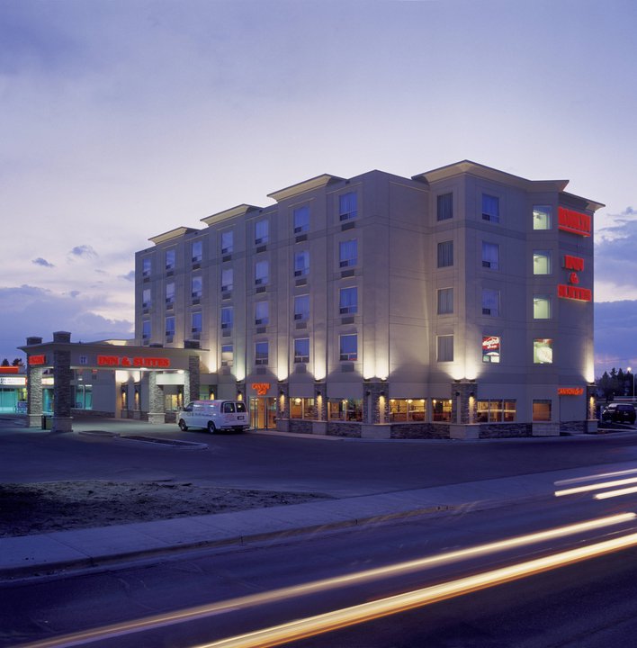 Rosslyn Inn & Suites - Edmonton, AB | COSSD