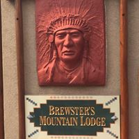 Brewster's Mountain Lodge logo