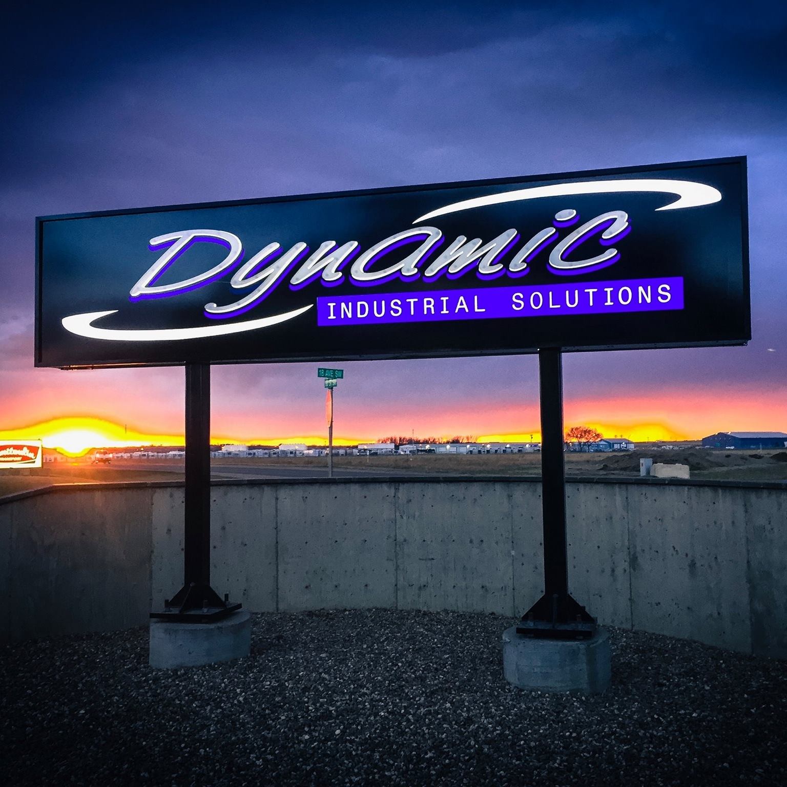 Dynamic Industrial Solutions logo